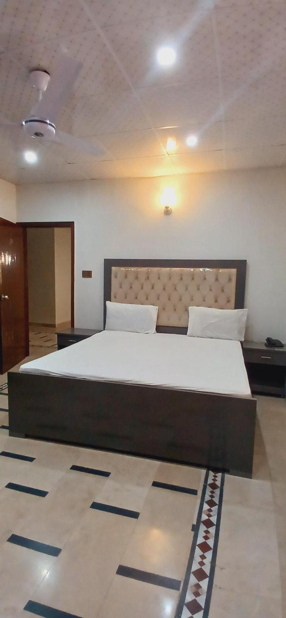 Subhan Palace Guest House Карачи Экстерьер фото
